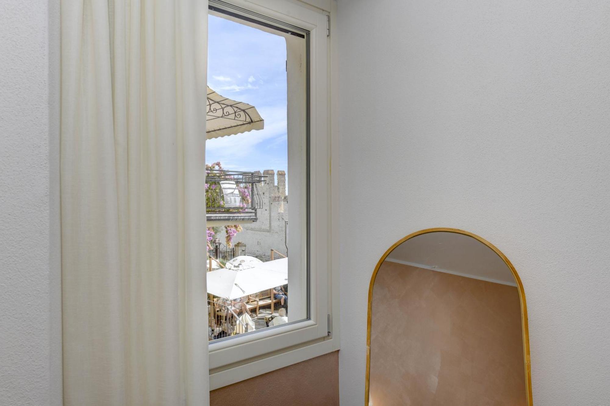 Locanda Carolina Callas ซีร์มิโอเน ภายนอก รูปภาพ